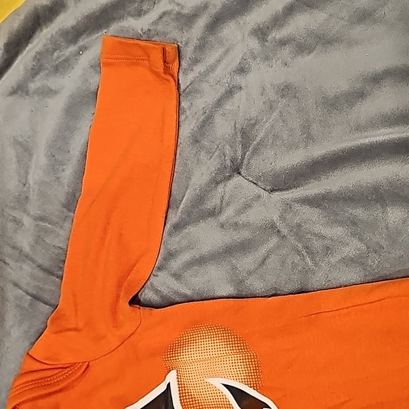 C Holloween pumpkin jackolantern pant suit onesie longsleeve, unrbeanded 6-9mo. - Picture 5 of 7